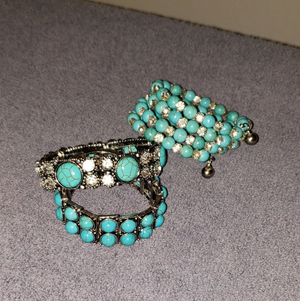 Set 3 faux turquoise bracelets